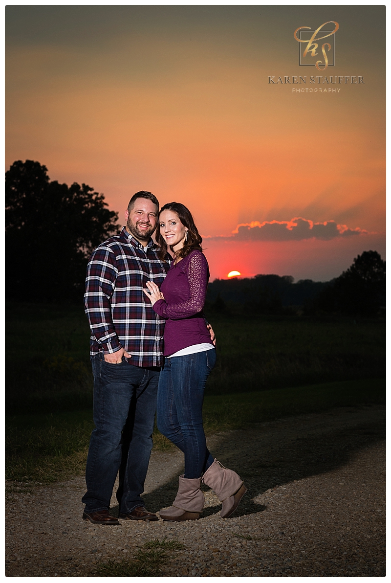 Family-Farm-Engagement-session_0018.jpg