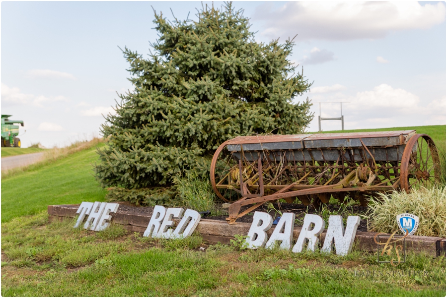 The Red Barn | Central Illinois Wedding Venue