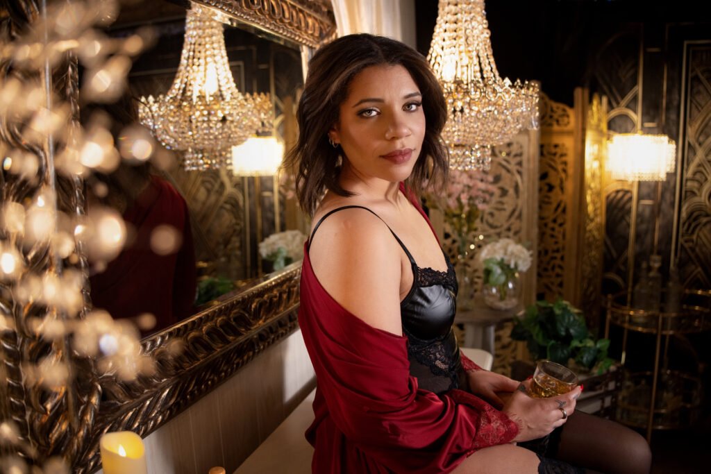 HOW MUCH DOES A LUXURY BOUDOIR PHOTOSHOOT COST